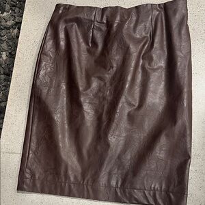 Chic Dark Brown/Wine Leather LikePencil Skirt